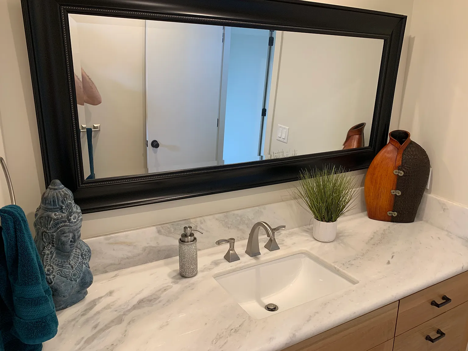 4 bed, 3.5 bath, 3200 sqft, $1,800 — Photo 4