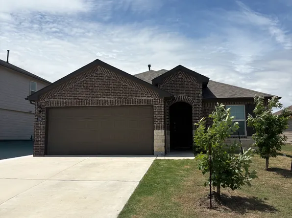 208 Moonrise Dr, San Marcos, TX 78666