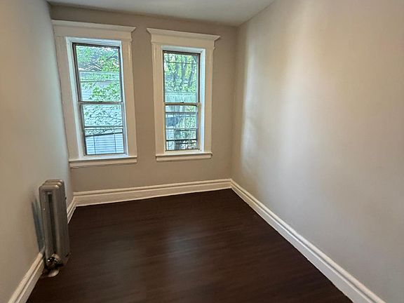 5th image of 191 Roseville Ave #2B