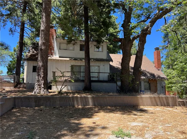 31096 Wild Oak Dr, Running Springs, CA 92382