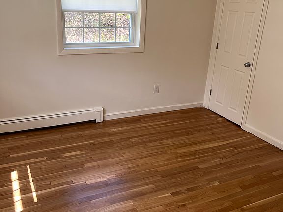 2nd image of 11 Upham Rd APT 1