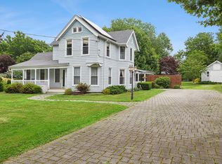 264 Washington Ave, Riverhead, NY 11901