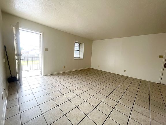 3rd image of 1229 Wilson St #2