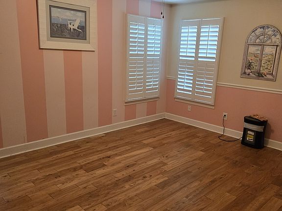 2nd image of 2034 Spring Branch Dr