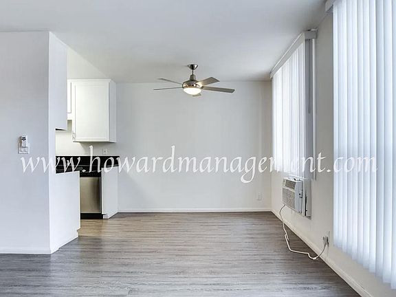 3rd image of 11683 Goshen Ave #108