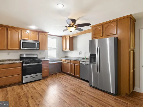 146 W 1st Ave, Conshohocken, PA 19428