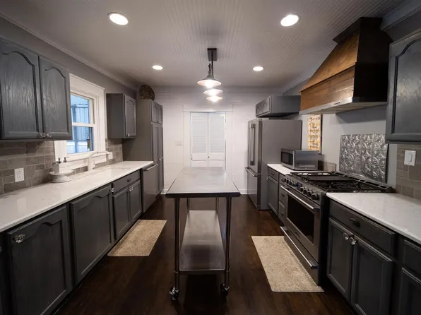 904 S High St, Trenton, TN 38382