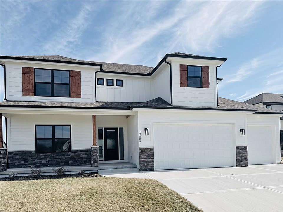1st image of 12585 N Beacon Ct
