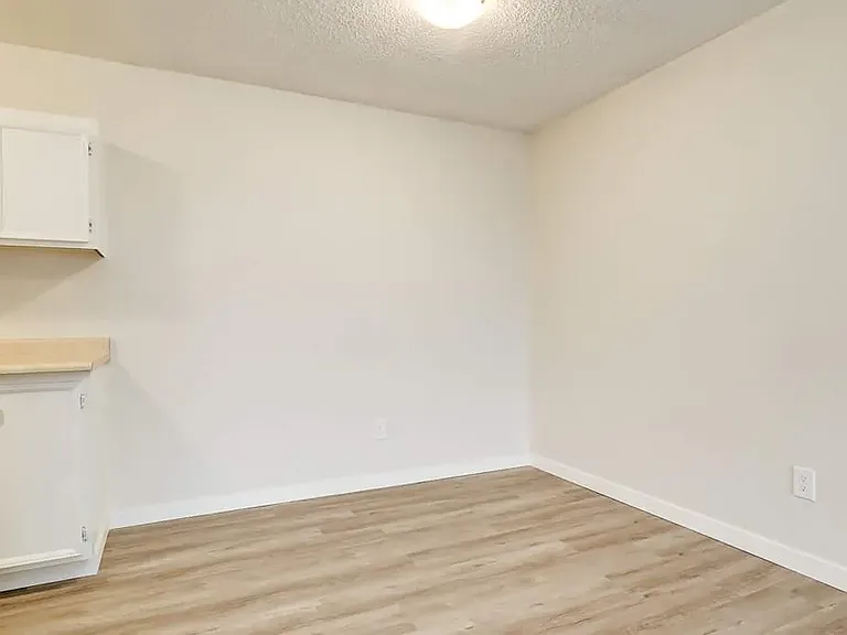 4102 43rd Ave #101 — Photo 14