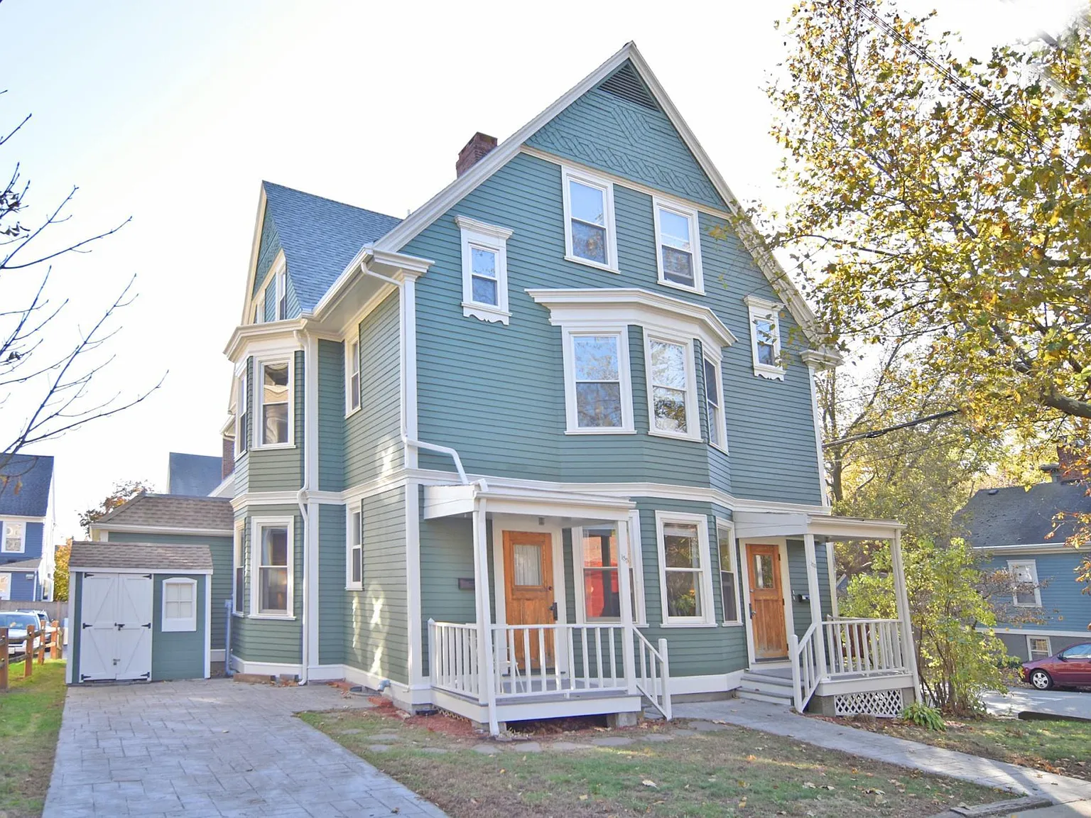 4 bed, 1000 sqft, $4,600 — Photo 1