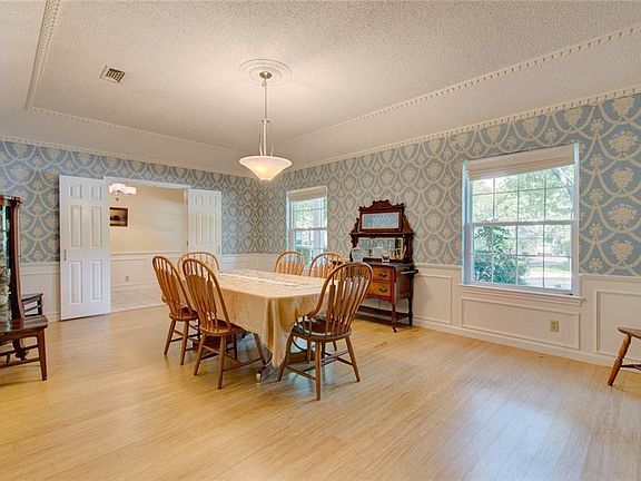 3rd image of 509 Havenwood Ln N