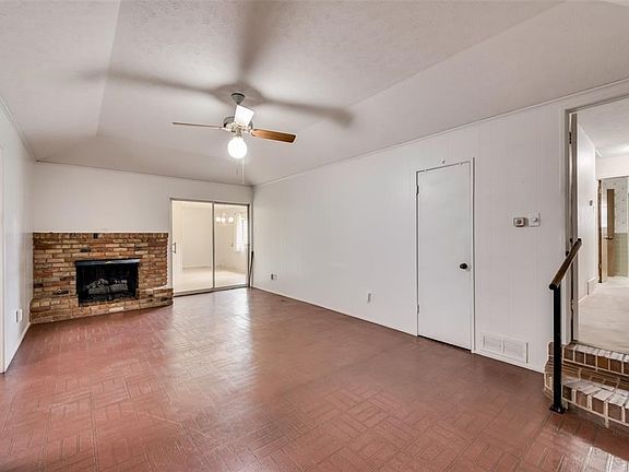 2nd image of 10209 Vistadale Dr
