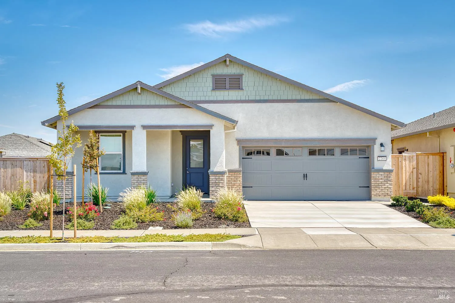 2260 Espana Lane photo 1