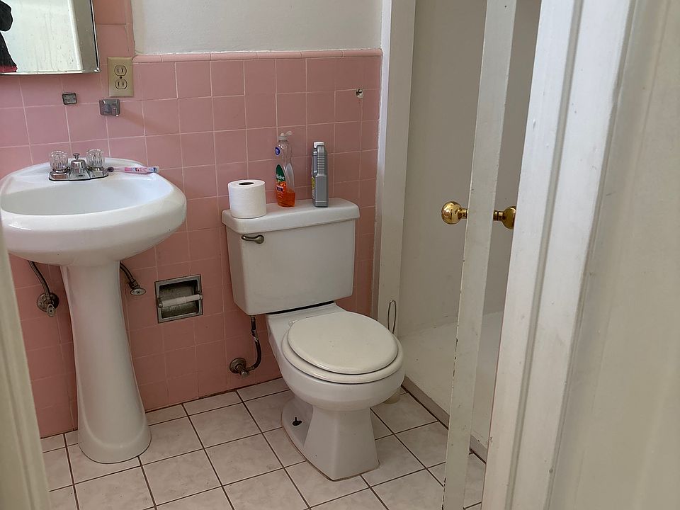 2nd image of 307 E Heald Ave #B