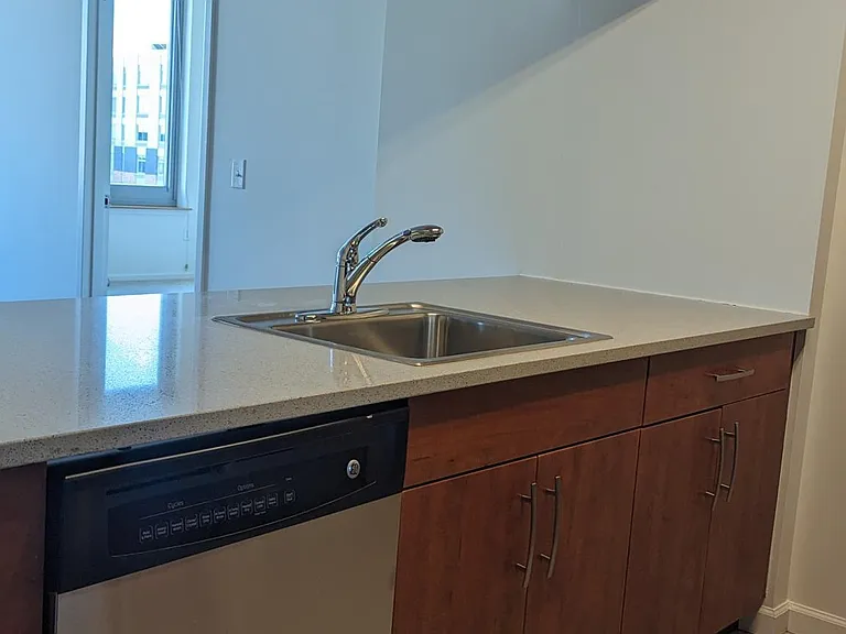 200 Marin Blvd #522 — Photo 7
