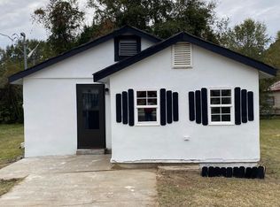 1005 Country Club Rd, Hattiesburg, MS 39401