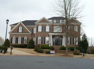 1064 Meadow Bluff Ter, Suwanee, GA 30024