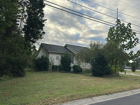 3rd image of 1400 Timbercrest Dr