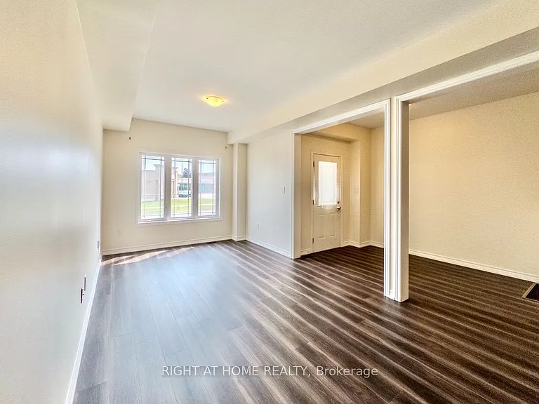 465 Mapleton Ave — Photo 3