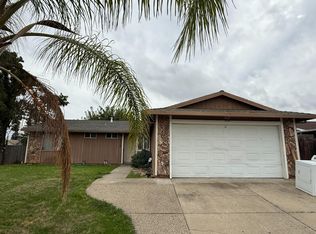 8336 Summer Sunset Dr, Sacramento, CA 95828