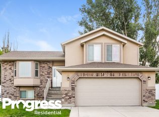 1904 N 1275 W, Clinton, UT 84015