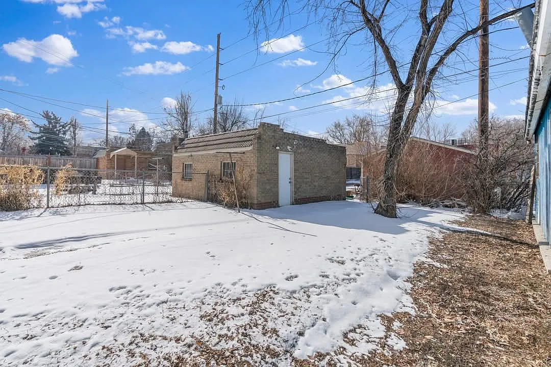 Building Photo - 1477 N Clermont St