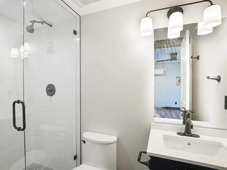 120 W 9th St #A — Photo 14