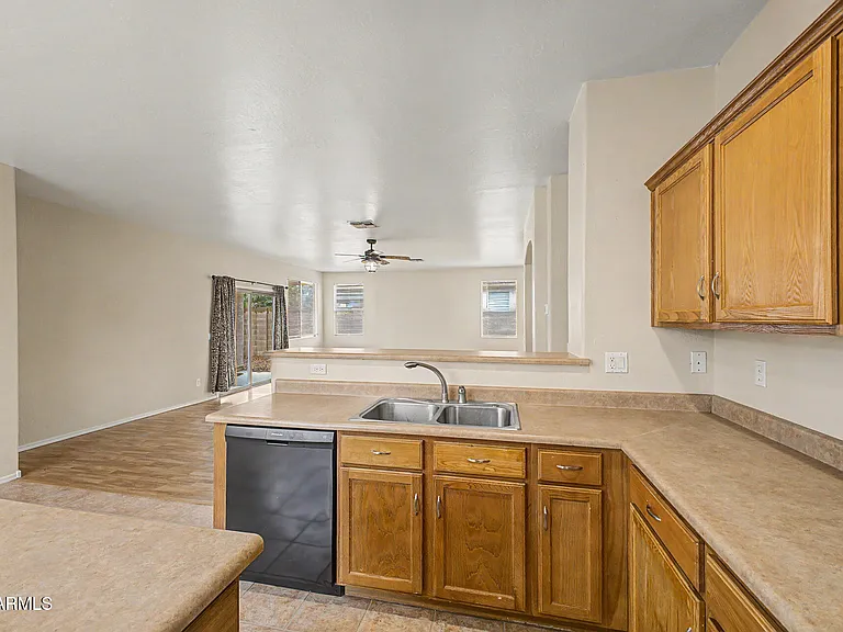 3060 E Ravenswood Dr — Photo 9