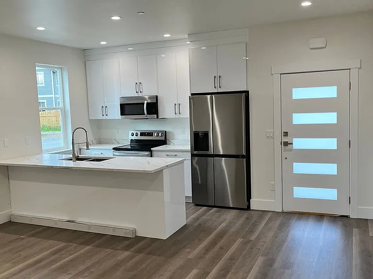 5872 Cedar Pl #108 — Photo 1
