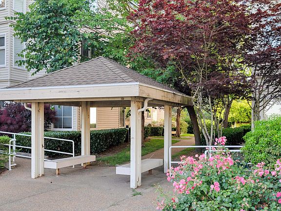 2nd image of 10675 138a St #106