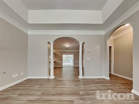 4th image of 203 Manor View Ct