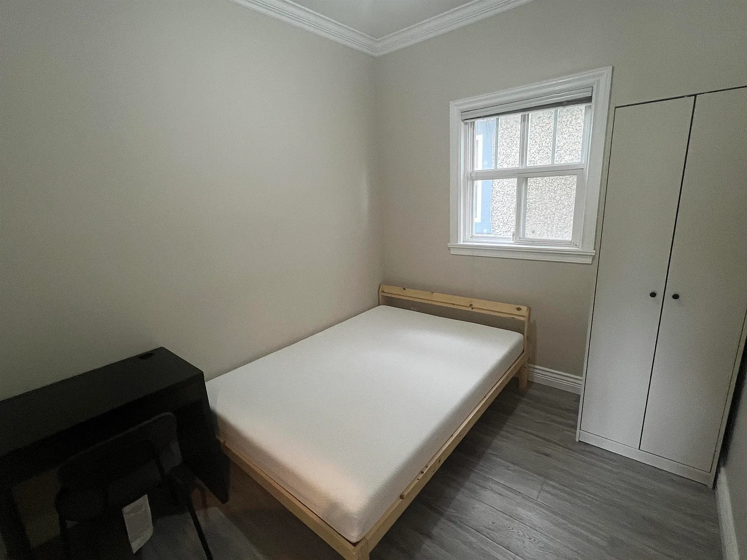 3 bed, 904 sqft, $2,900 — Photo 2
