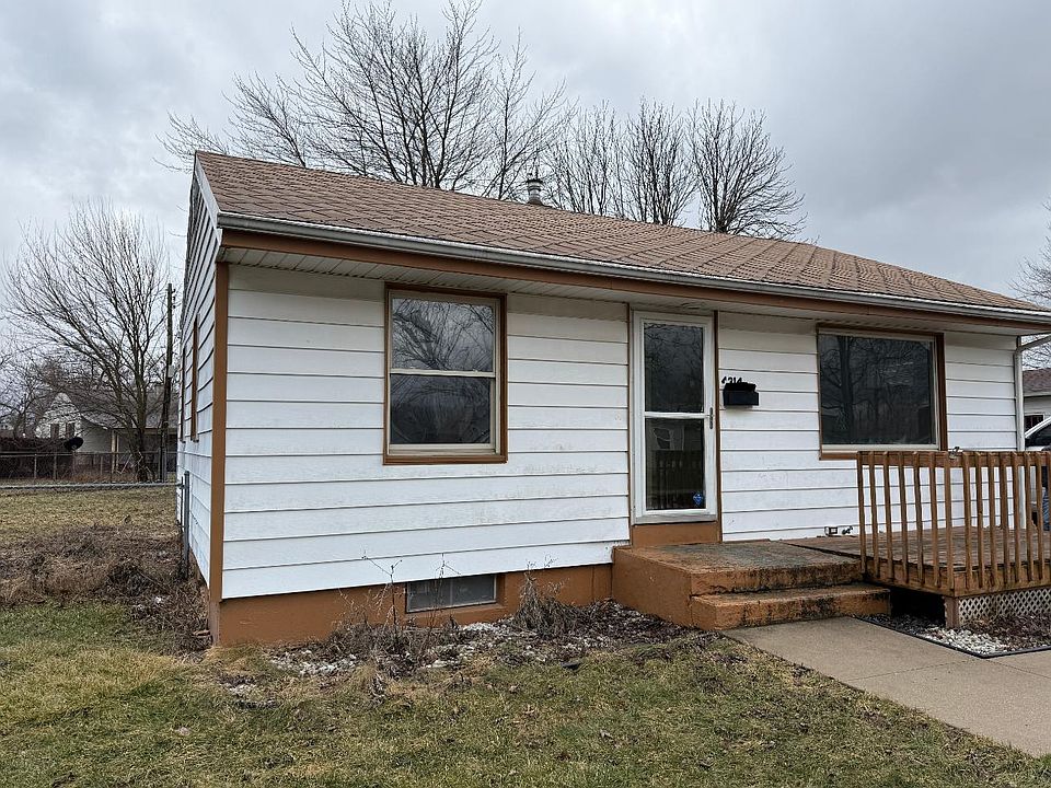 2nd image of 4314 Windsor Pl