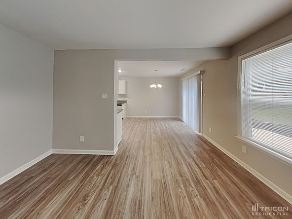 5th image of 536 N Mulberry St