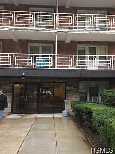 1st image of 679 Warburton Ave APT 8j