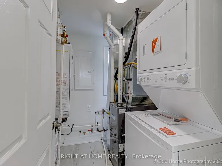 321 Tampa Dr — Photo 8