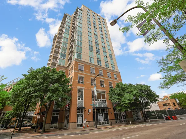 1640 Maple Ave APT 1105, Evanston, IL 60201