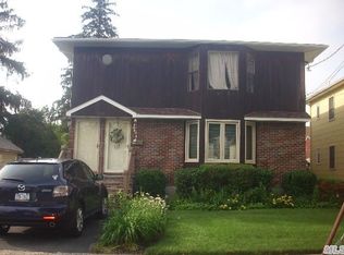 234 Lincoln Ave, Mineola, NY 11501