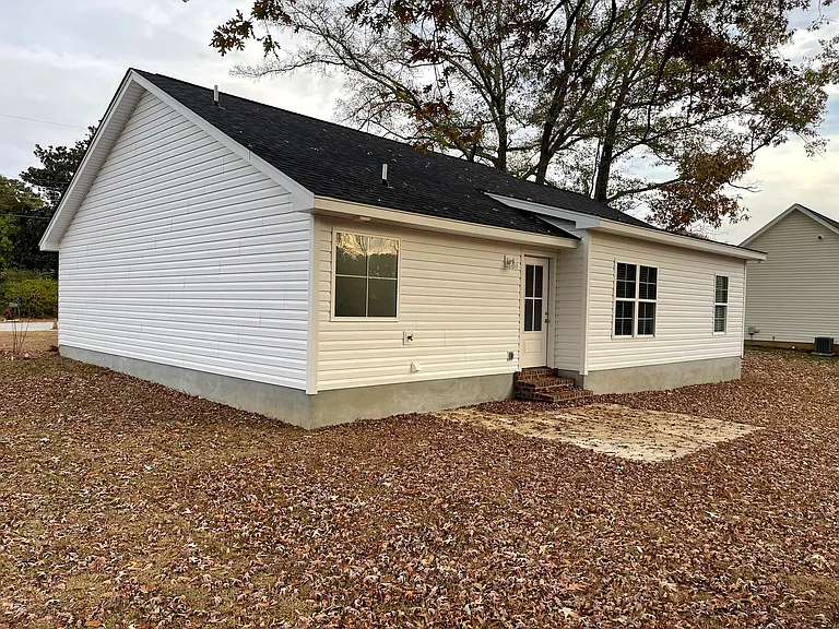 1351 Virginia Acres — Photo 3
