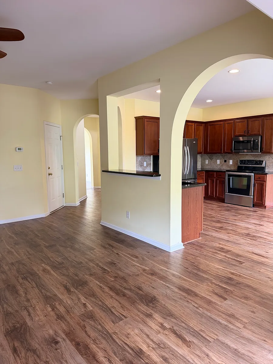 Building Photo - 1643 Randor Ct