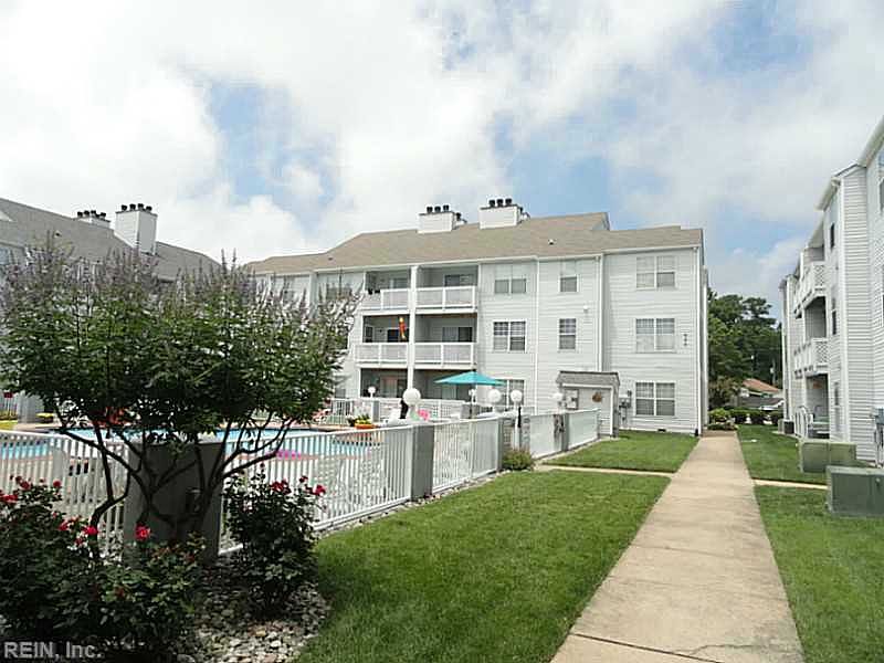 1st image of 620 Shoreham Ct APT 202