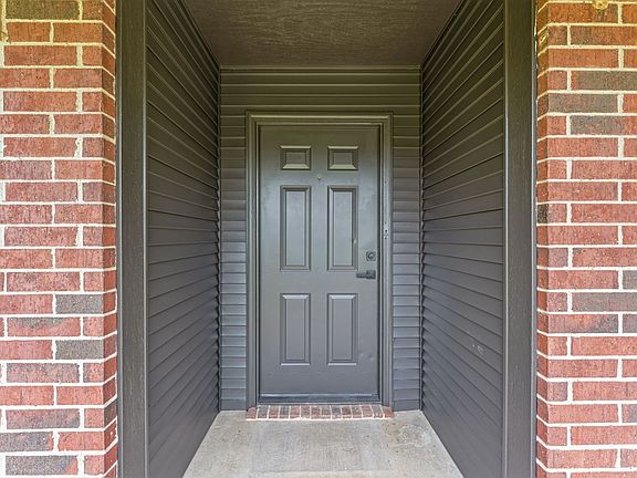 4th image of 180 Woodard Ln