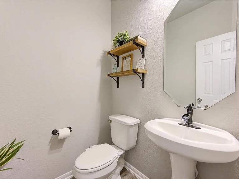 5439 Rustic Ruby Dr — Photo 36