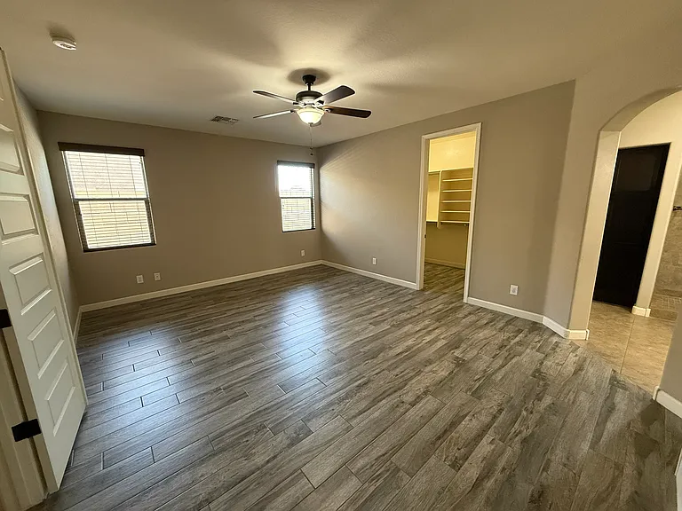 7579 W Marconi Ave — Photo 16