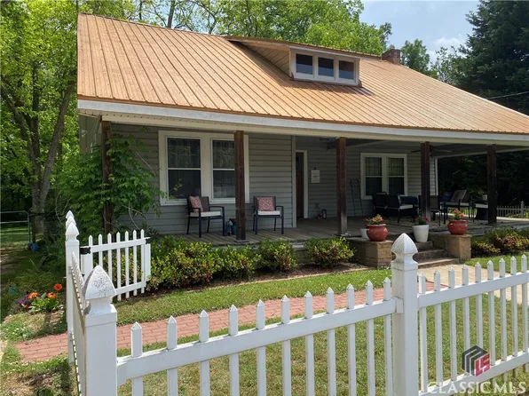 198 Jefferson Avenue, Bogart, GA 30622