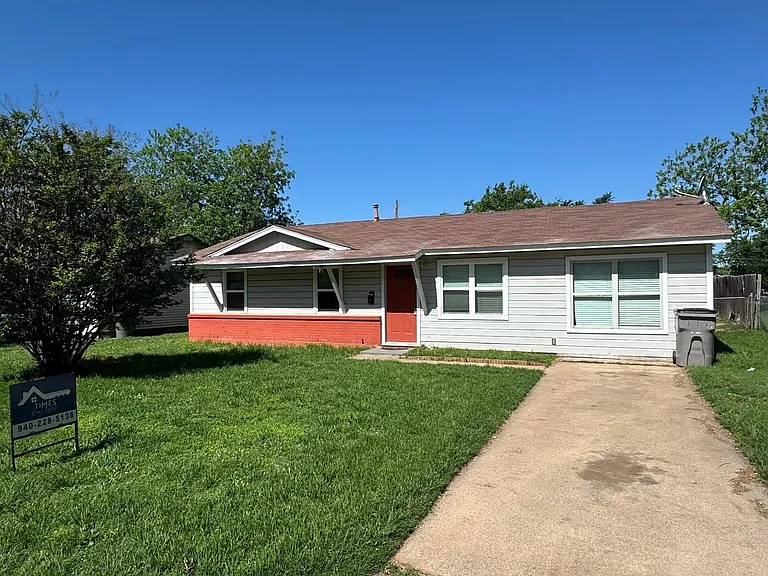 1422 Tanbark Rd — Photo 1