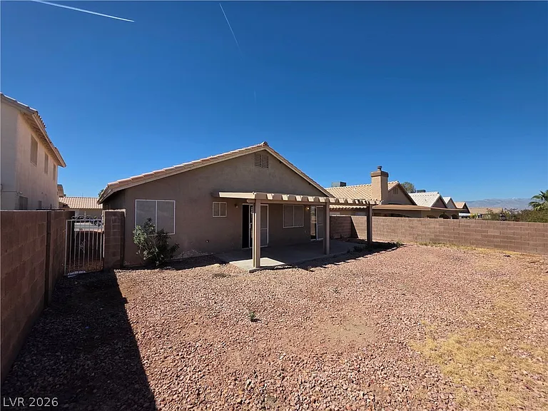 6674 Jordan River Dr — Photo 16