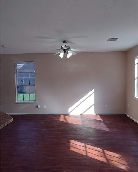 1st image of 475 Folk Crest Ln
