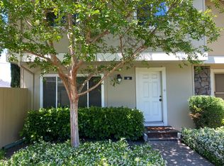 30 Saw Mill Ct, Mountain View, CA 94043