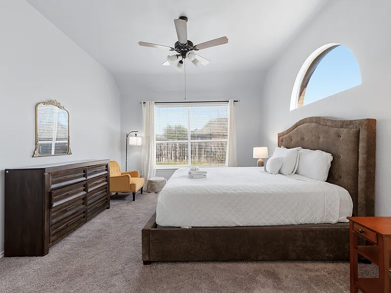 704 San Antonio Trl — Photo 18